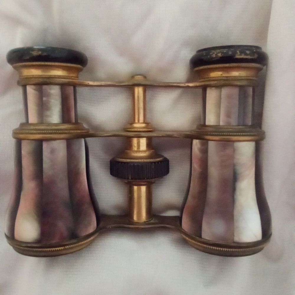 Iris Paris opera glasses/binoculars